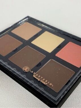 Anastasia Beverly Hills Contour Cream Palette Medium- RARE, DISCONTINUED NEW